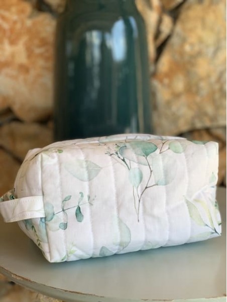 Trousse de toilette eucalyptus. L'Atelier Mama