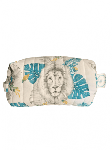 Trousse de toilette matelassée lion toucan. L'Atelier Mama