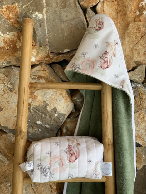 Trousse de toilette écureuil parapluie. L'Atelier Mama