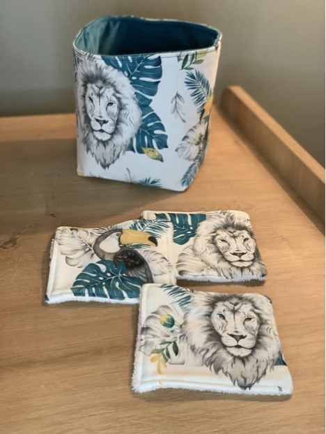 Panière et 10 lingettes lavables lion toucan velvet bleu mosaique. L'Atelier Mama