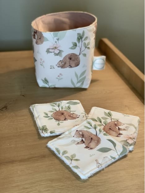 Panière et 10 lingettes lavables ourson flower velvet rose sepia. L'Atelier Mama