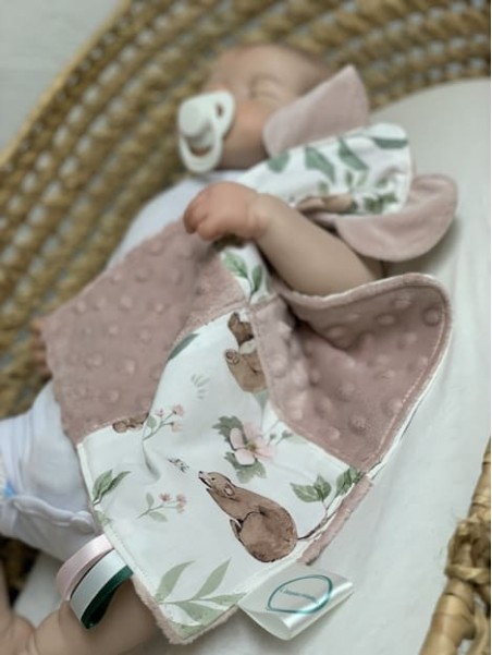 Doudou plat ourson flower minky rose sépia. L'Atelier Mama