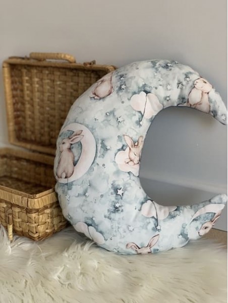 Coussin lune stella bunnies en coton et double gaze. L'Atelier Mama