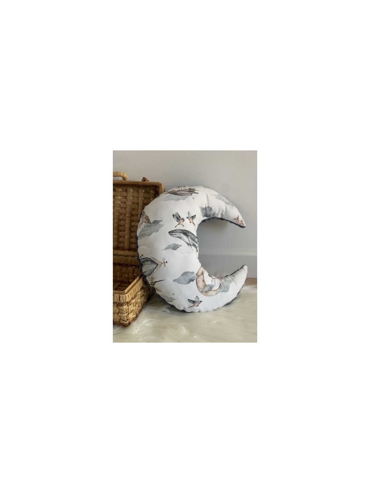 Coussin lune baleine minky night shadow. L'Atelier Mama